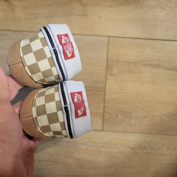 Vans Checkered Slip-On Sneakers Size Mens 6 Womens 7.5 - Picture 4 of 5
